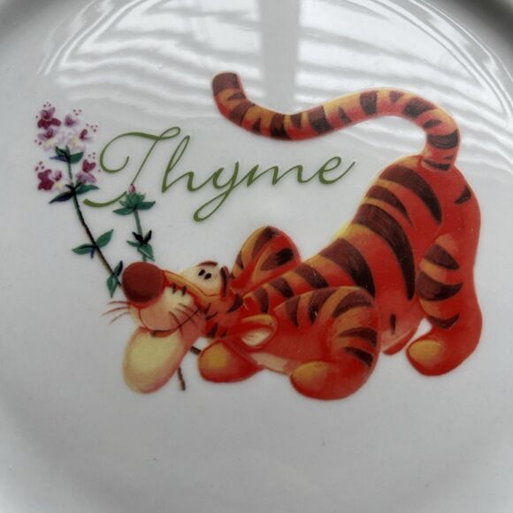 Disney Winnie the Pooh Herb Dinner Plates Set of 4 - Picture 7 of 14